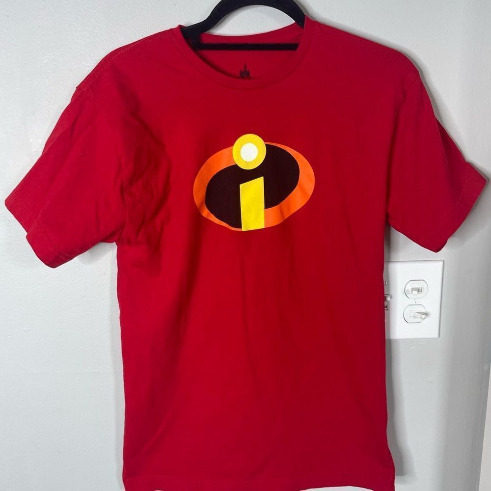 Disney parks the incredible Pixar shirt size small